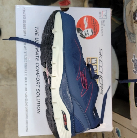 Skechers Men's Blue Athletic Shoes - Picture 1 of 9